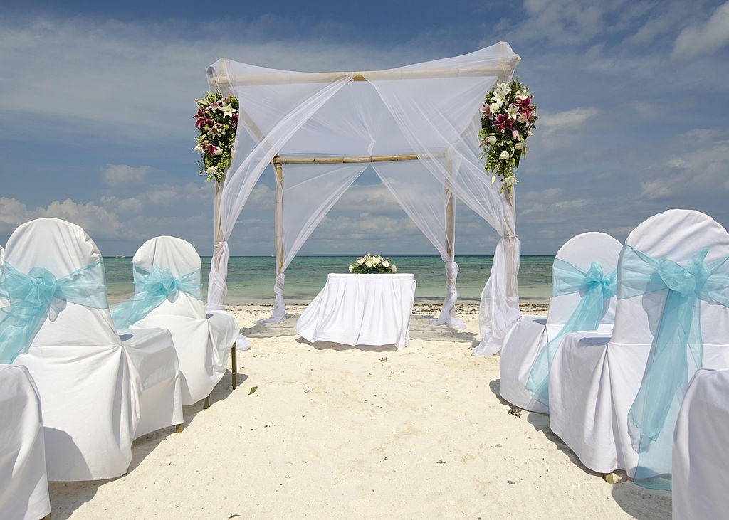 Wedding on beach in Playa del Carmen, Mexico. - Latest Fashion & Lifestyle Trends how to choose wedding venue