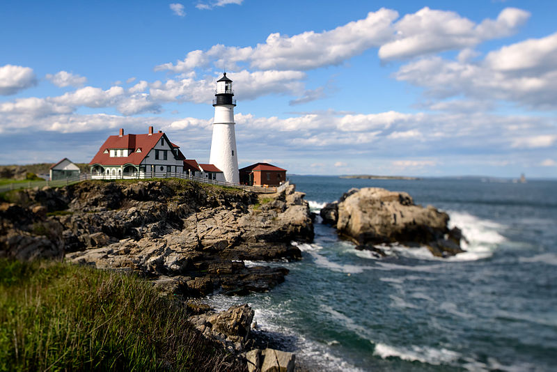 lighthouse in new england