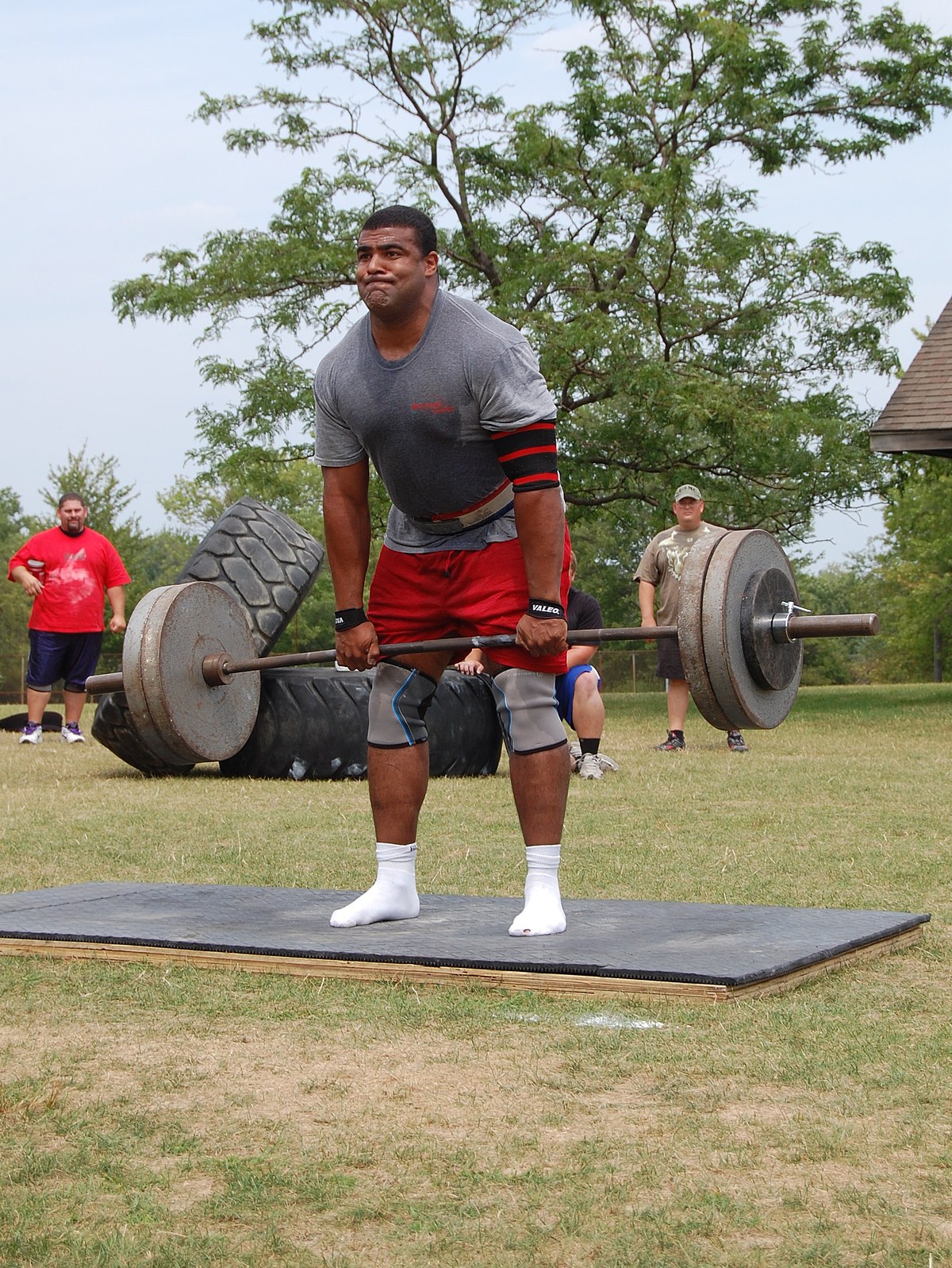 Deadlift for quad muscles