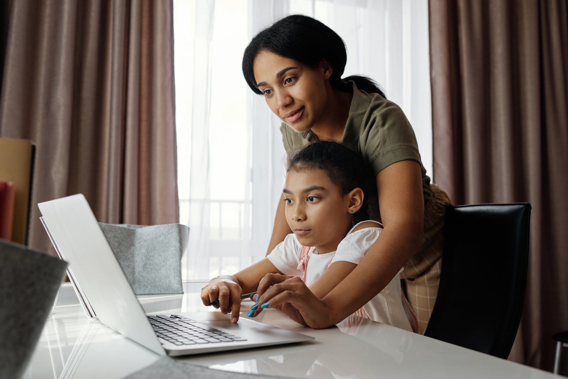 pexels-photo-4260325 - Latest Fashion & Lifestyle Trends free educational websites for kids