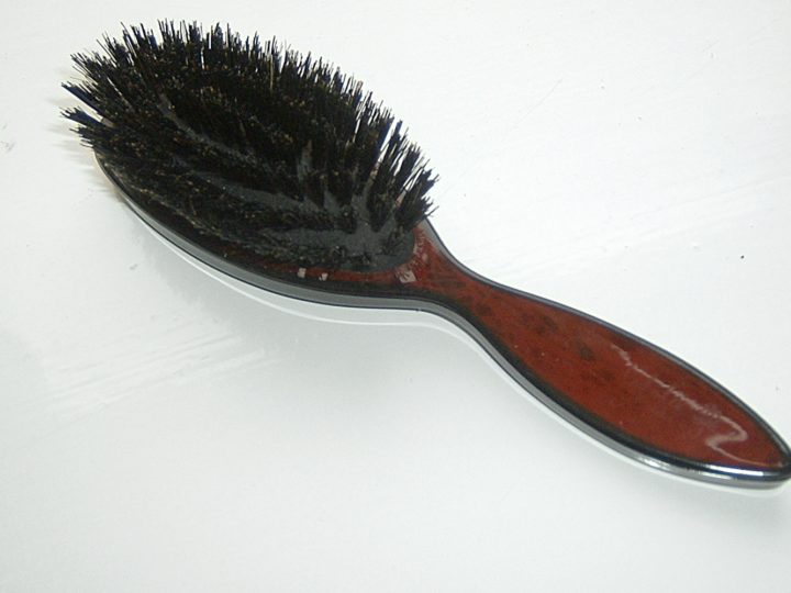 Top Hair Brush For Men To Have Style and Look