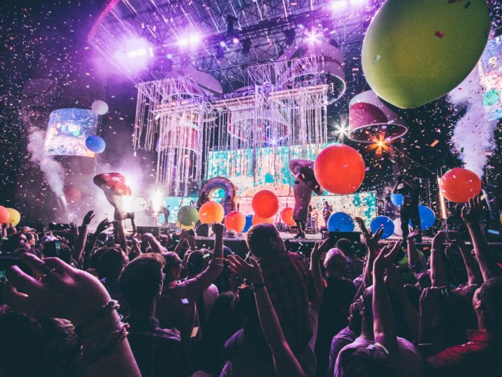 Best Clubs in Vegas for Wildest Partying and Clubbing Experience
