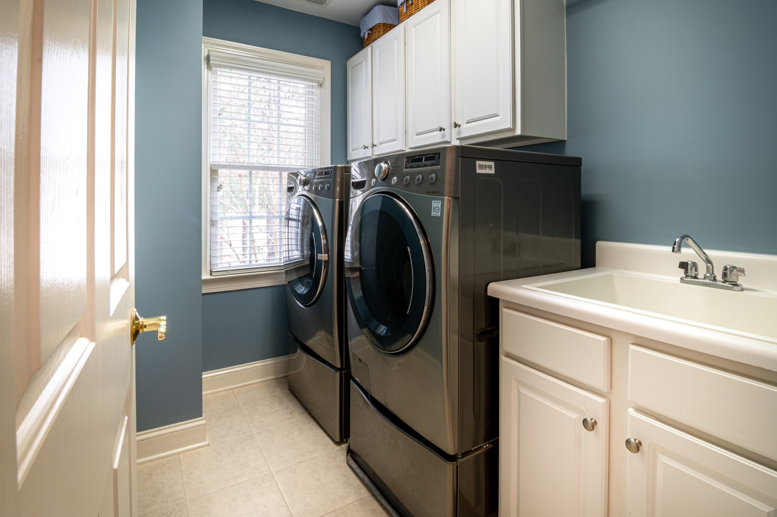 pexels-curtis-adams-3935334 - Latest Fashion & Lifestyle Trends worst washing machine brands to avoid